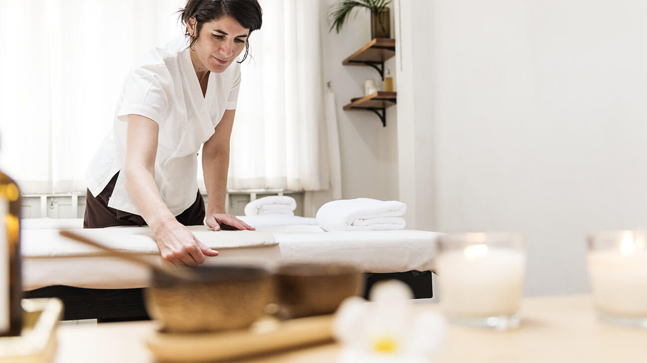 cleaning massage desk